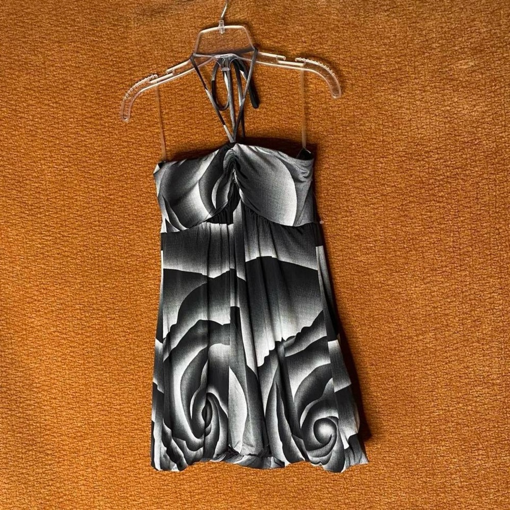 NWOT Modern Hello Miss Y2K Style Grayscale Swirl Whimsigoth Halter Top, Size M.